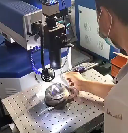 模具激光焊接機(jī) 模具激光焊接機(jī)